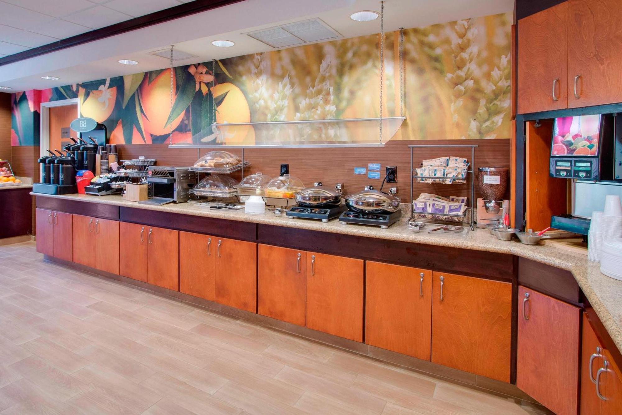Fairfield Inn & Suites By Marriott Клермон Экстерьер фото