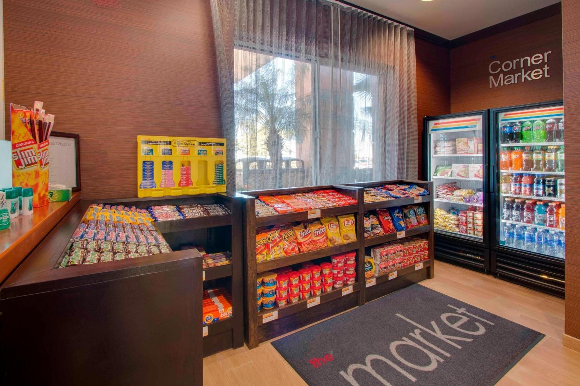 Fairfield Inn & Suites By Marriott Клермон Экстерьер фото