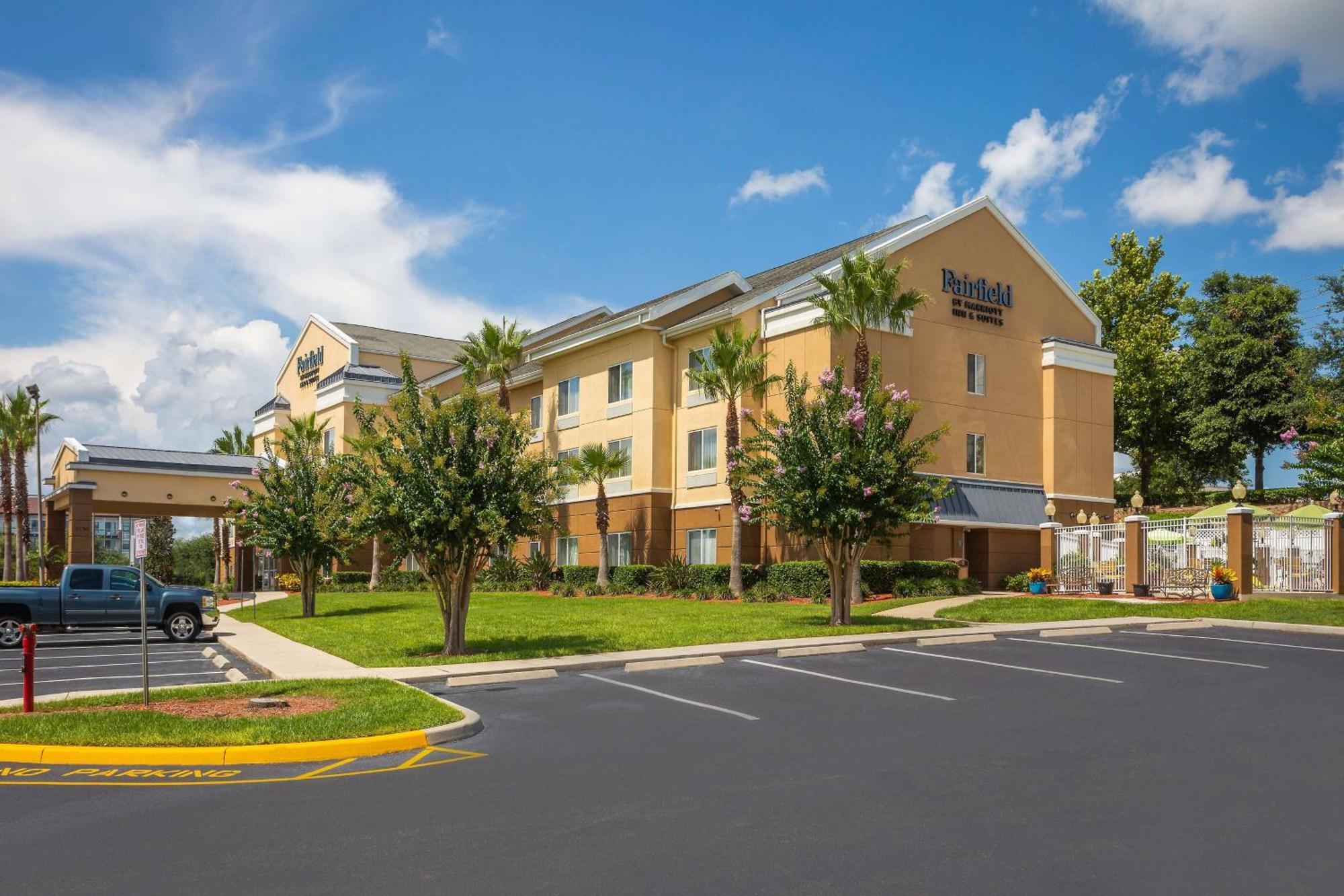 Fairfield Inn & Suites By Marriott Клермон Экстерьер фото