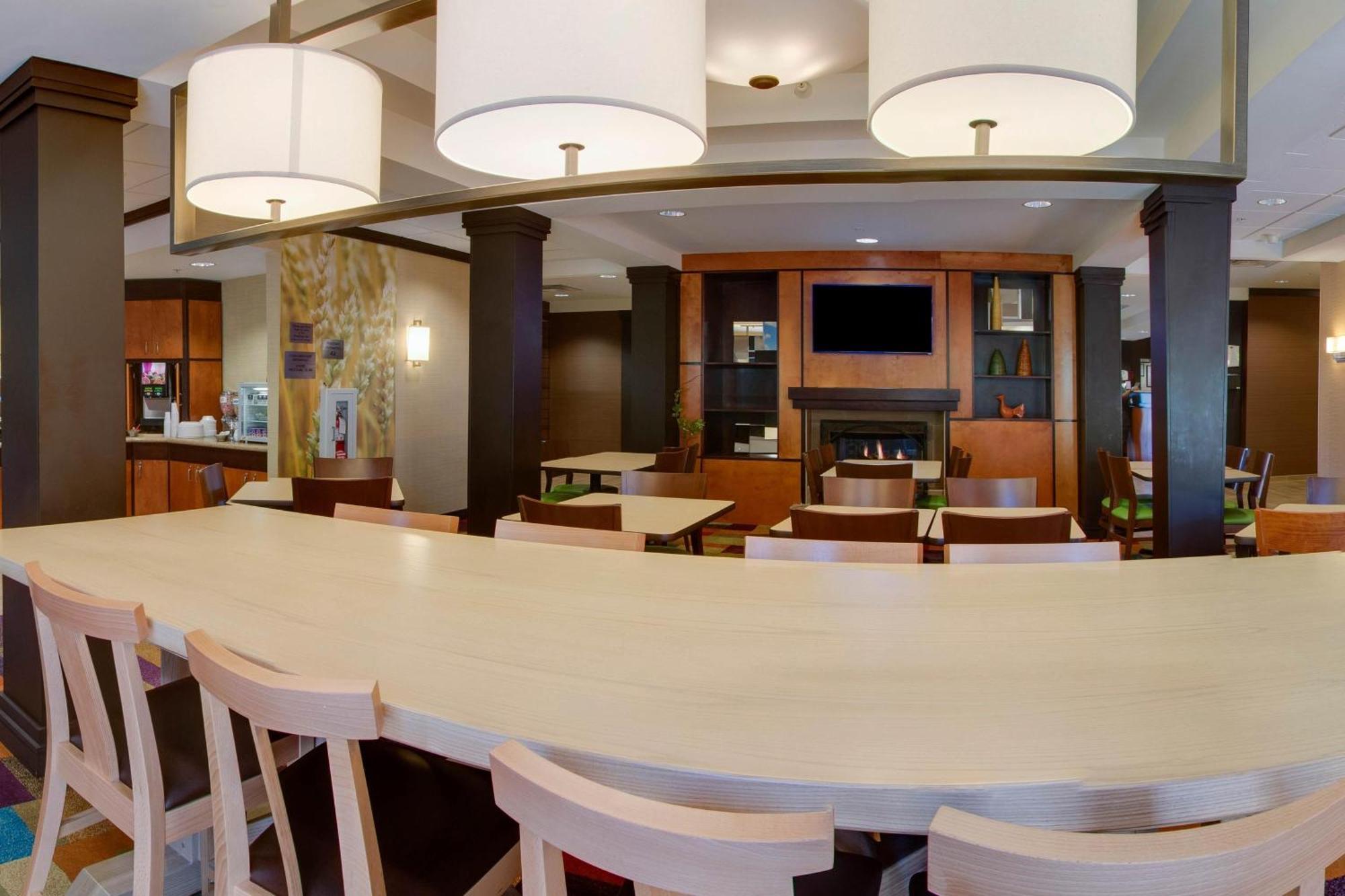 Fairfield Inn & Suites By Marriott Клермон Экстерьер фото